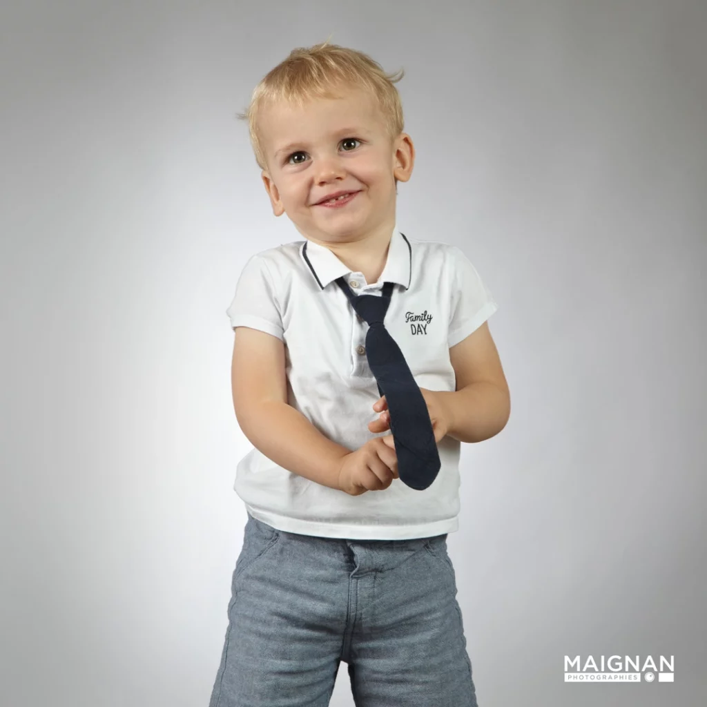 Portrait bébé en studio Maignan photographies